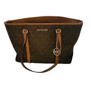Michael Kors tote